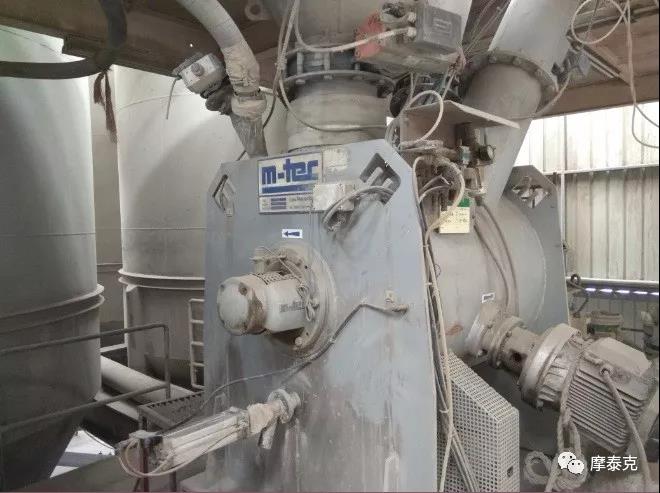 已運轉(zhuǎn)近20年的500型生產(chǎn)線的MS45混合機 已運轉(zhuǎn)近20年的500型生產(chǎn)線的MS45混合機